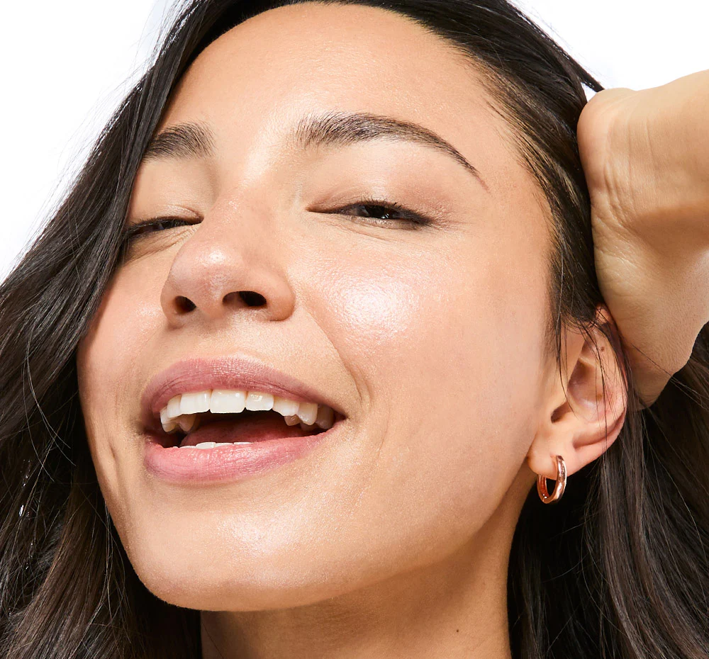 Tint-sational⢠Sheer Skin-Perfecting Serum - Image 13